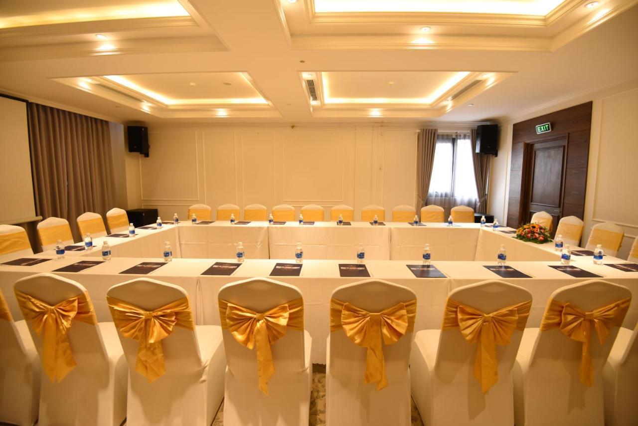 Phu Cuong Hotel Cà Mau Exteriör bild