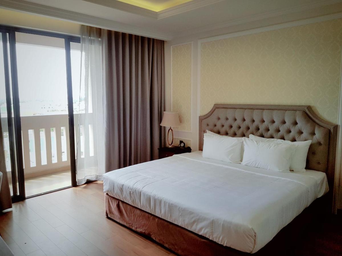 Phu Cuong Hotel Cà Mau Exteriör bild